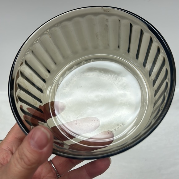 Vintage smoked glass “Arcopal” brand soufflé dishes made in France - Picture 8 of 11